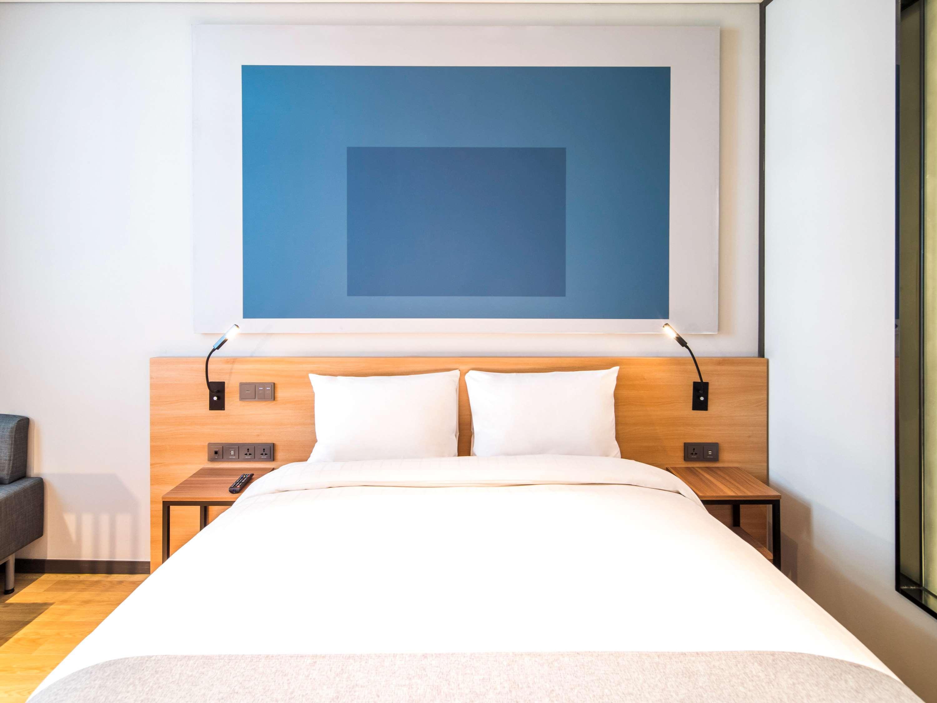 Ibis Ambassador Suwon Hotel Exterior photo