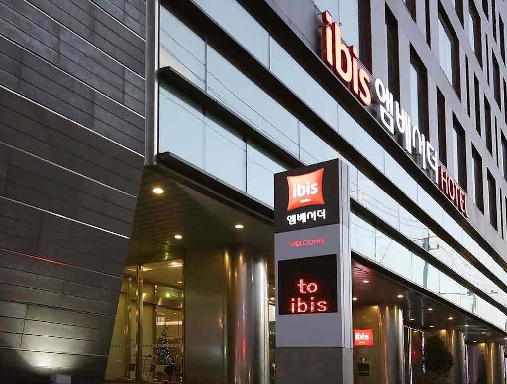 Ibis Ambassador Suwon Hotel Exterior photo